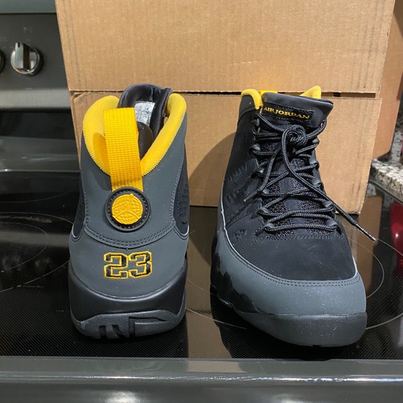 Jordan 9 “Dark Knight” size 13 - Picture 3 of 4